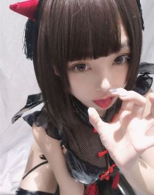欧美高挑眉的画法_BD英语高清完整版播放